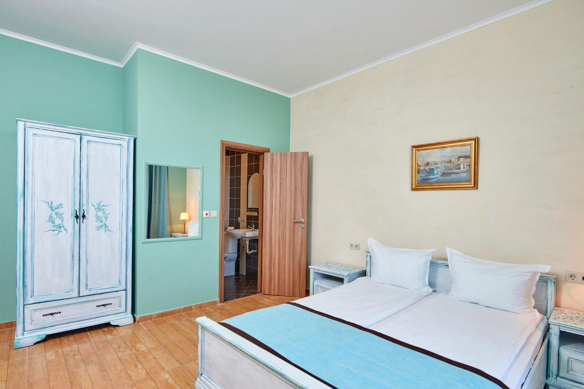 Two-Bedroom Apartment Sea View
