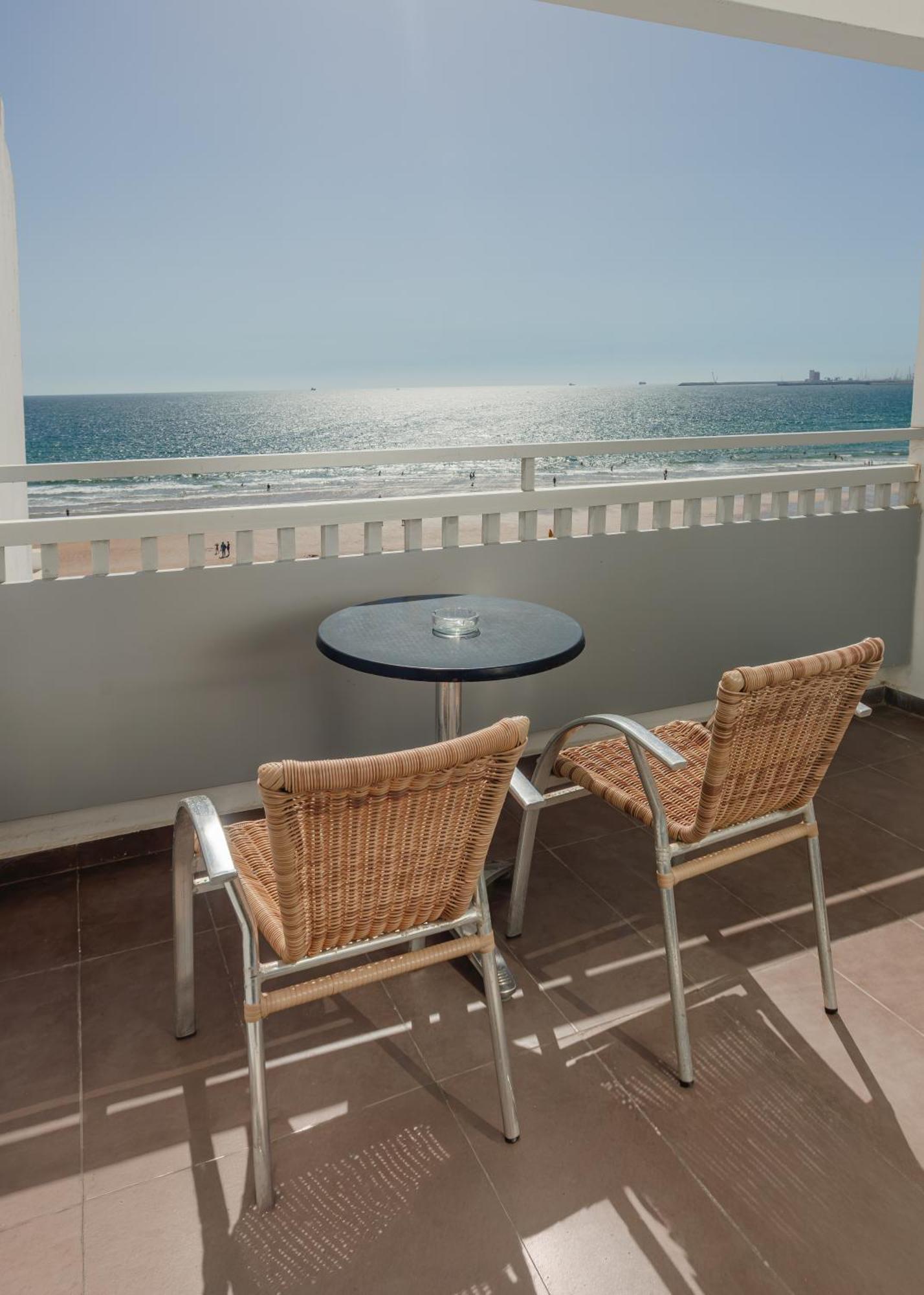 Habitación Triple con vistas al mar