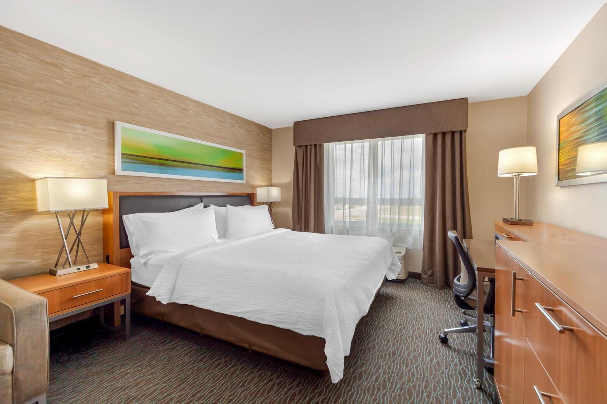 Superior King Room
