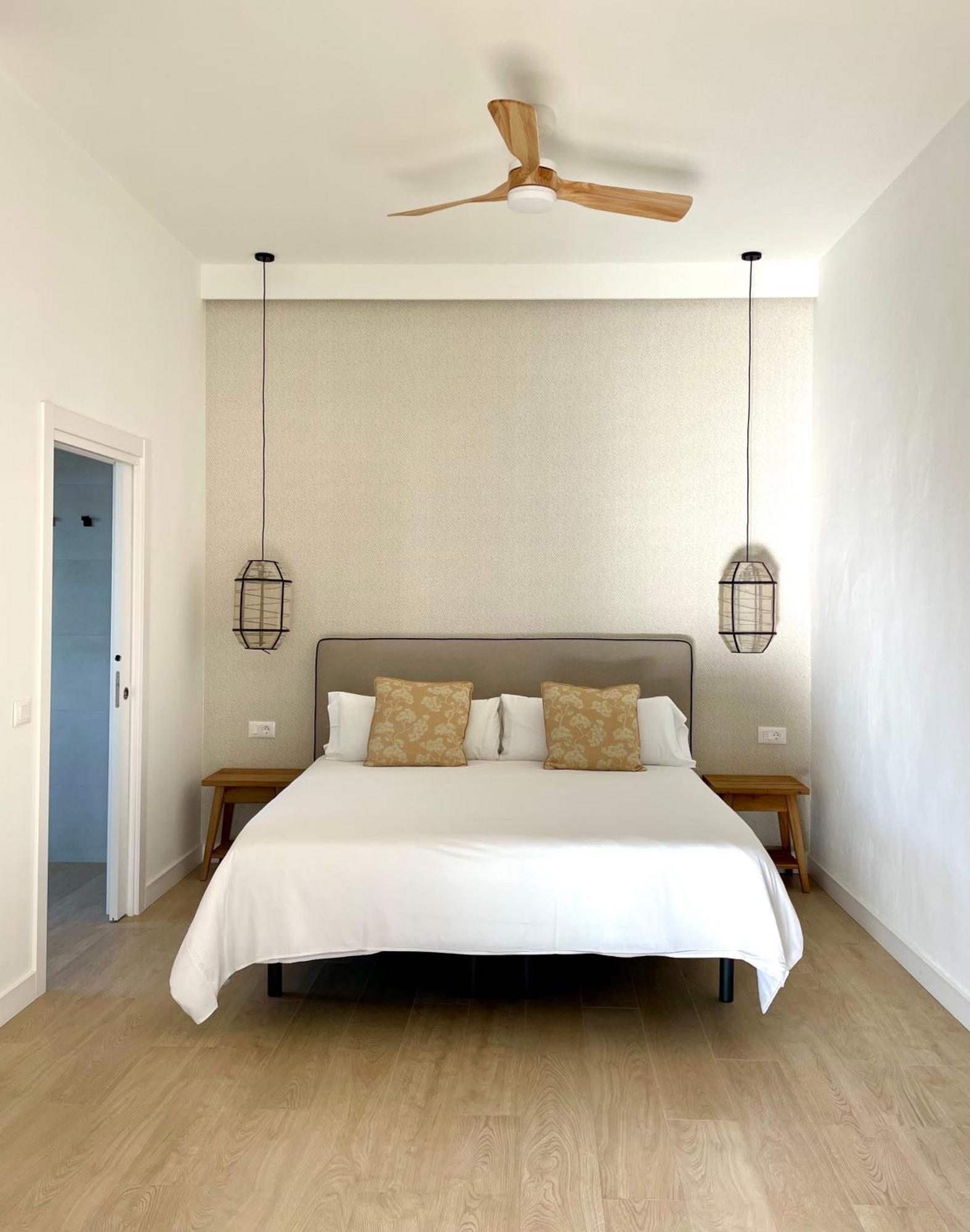 Suite with terrace 500 meters from the main building