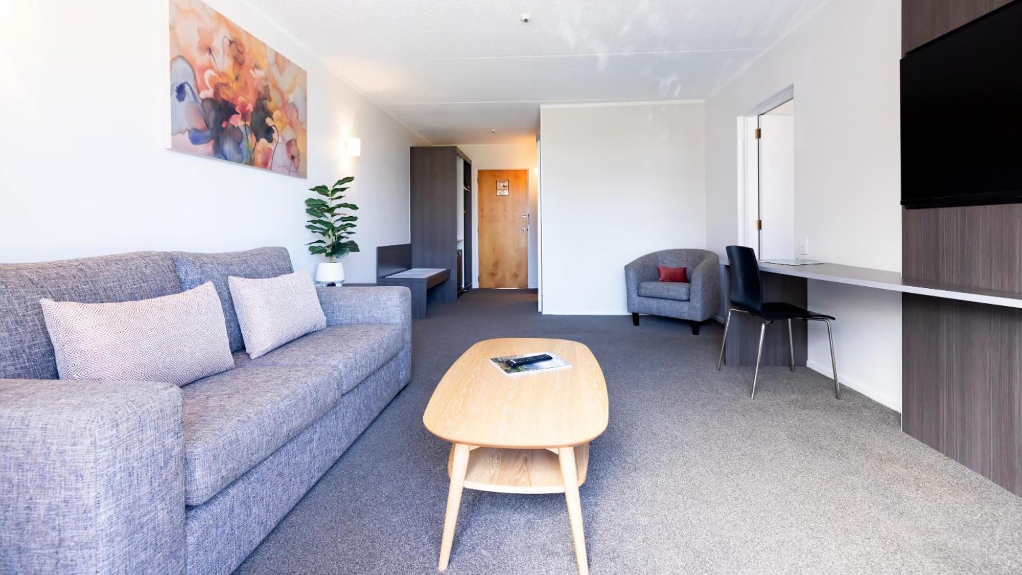 One Bedroom King Suite Lounge