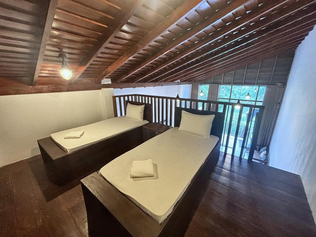 Superior King Suite