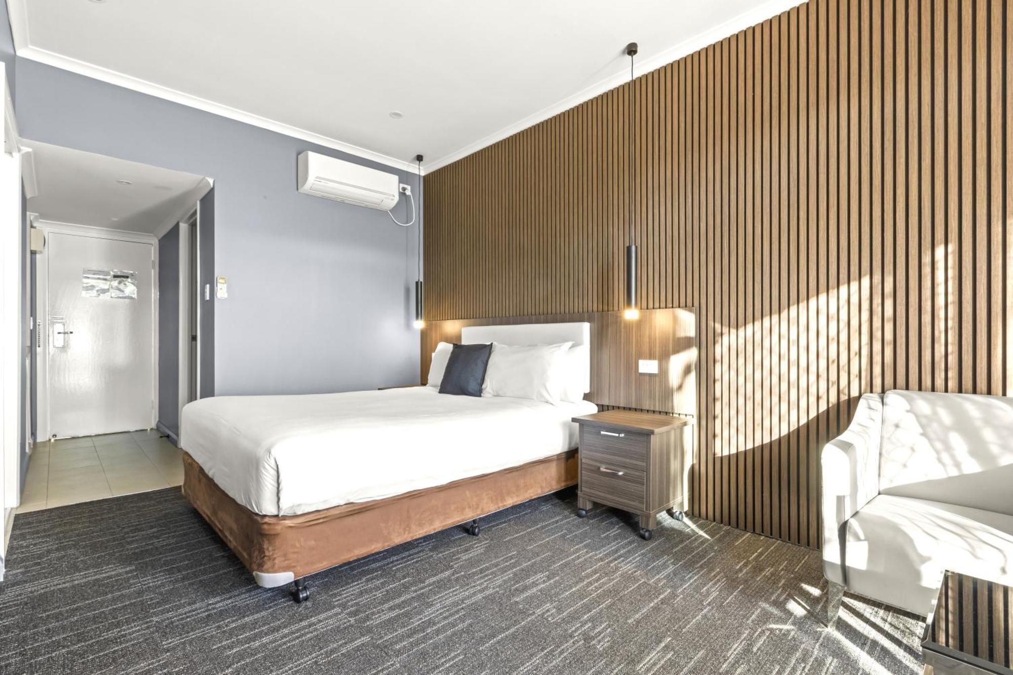 Superior Queen Room