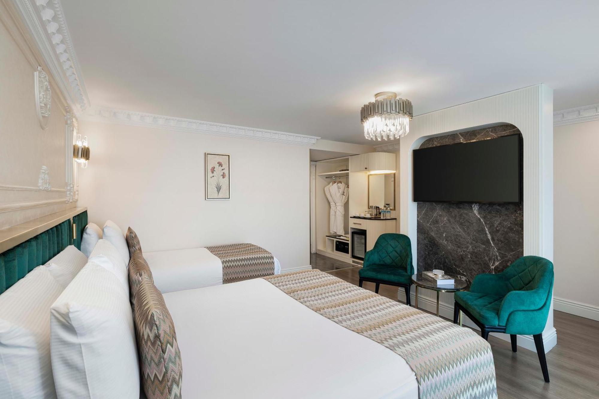 Superior Triple Room