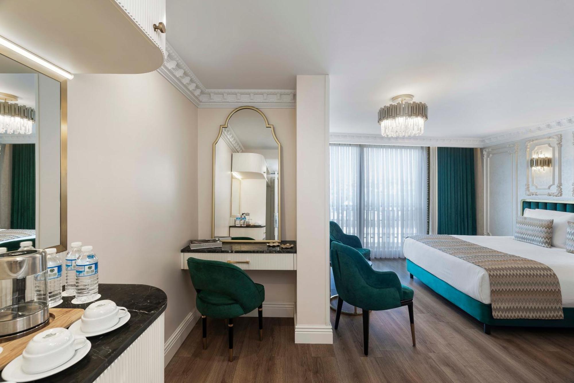 Superior Triple Room