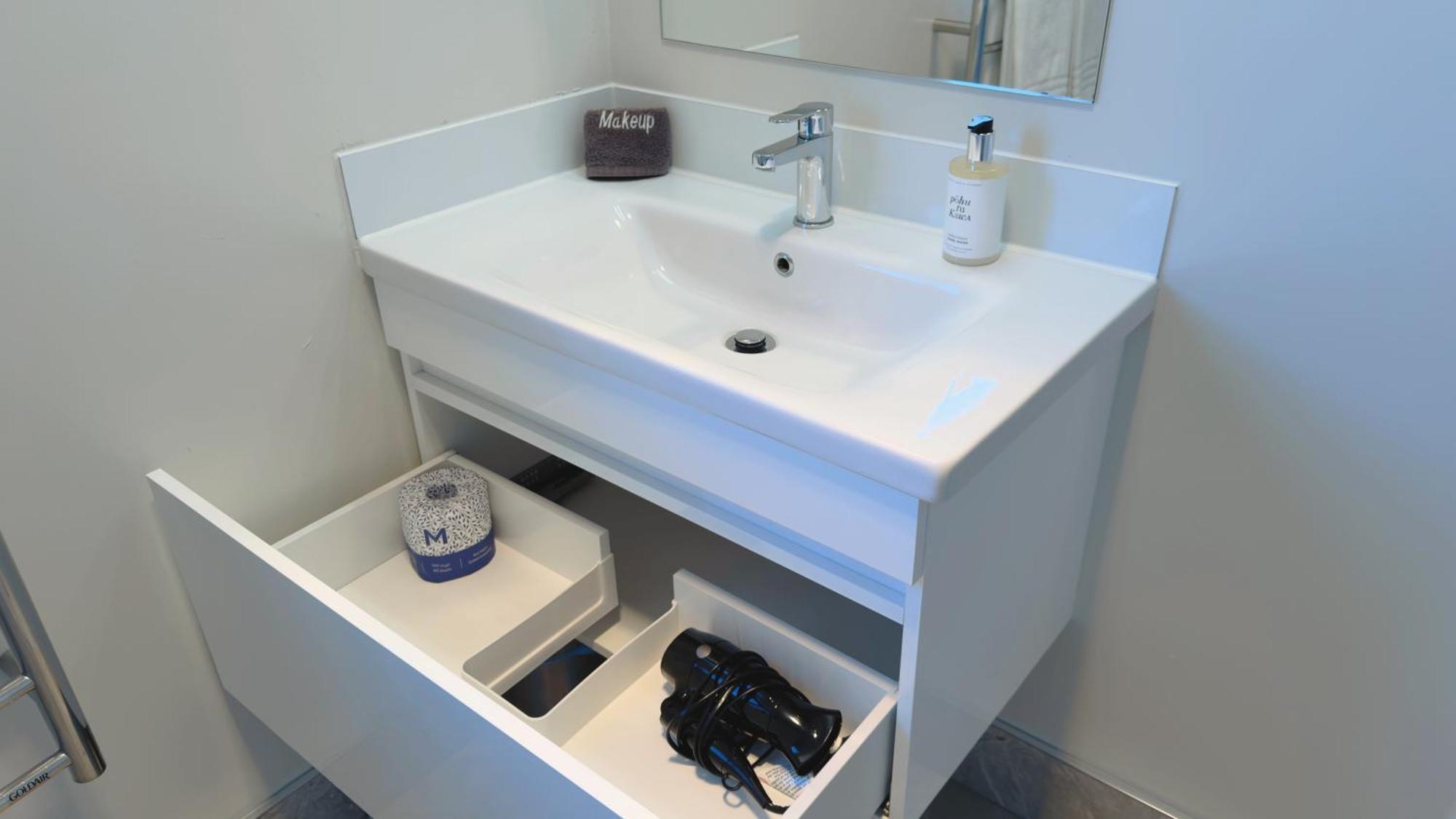 Studio Spa Bath