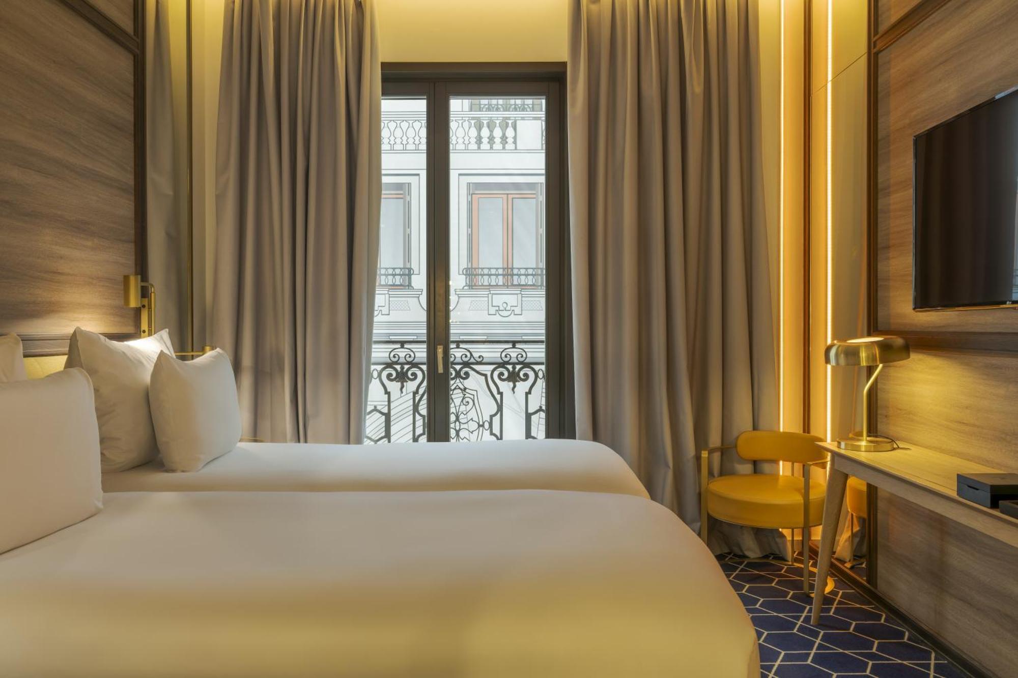 Premium Balcony Room