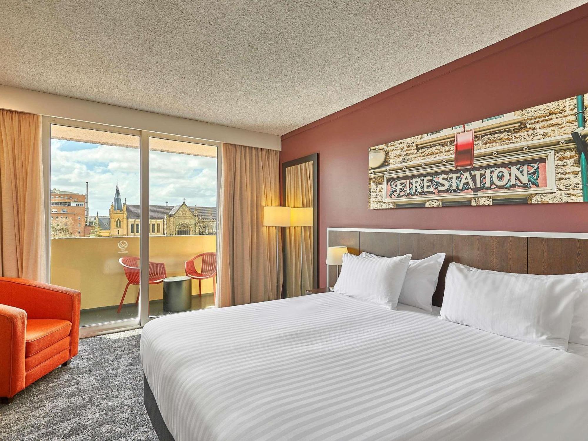 Superior King Room Balcony