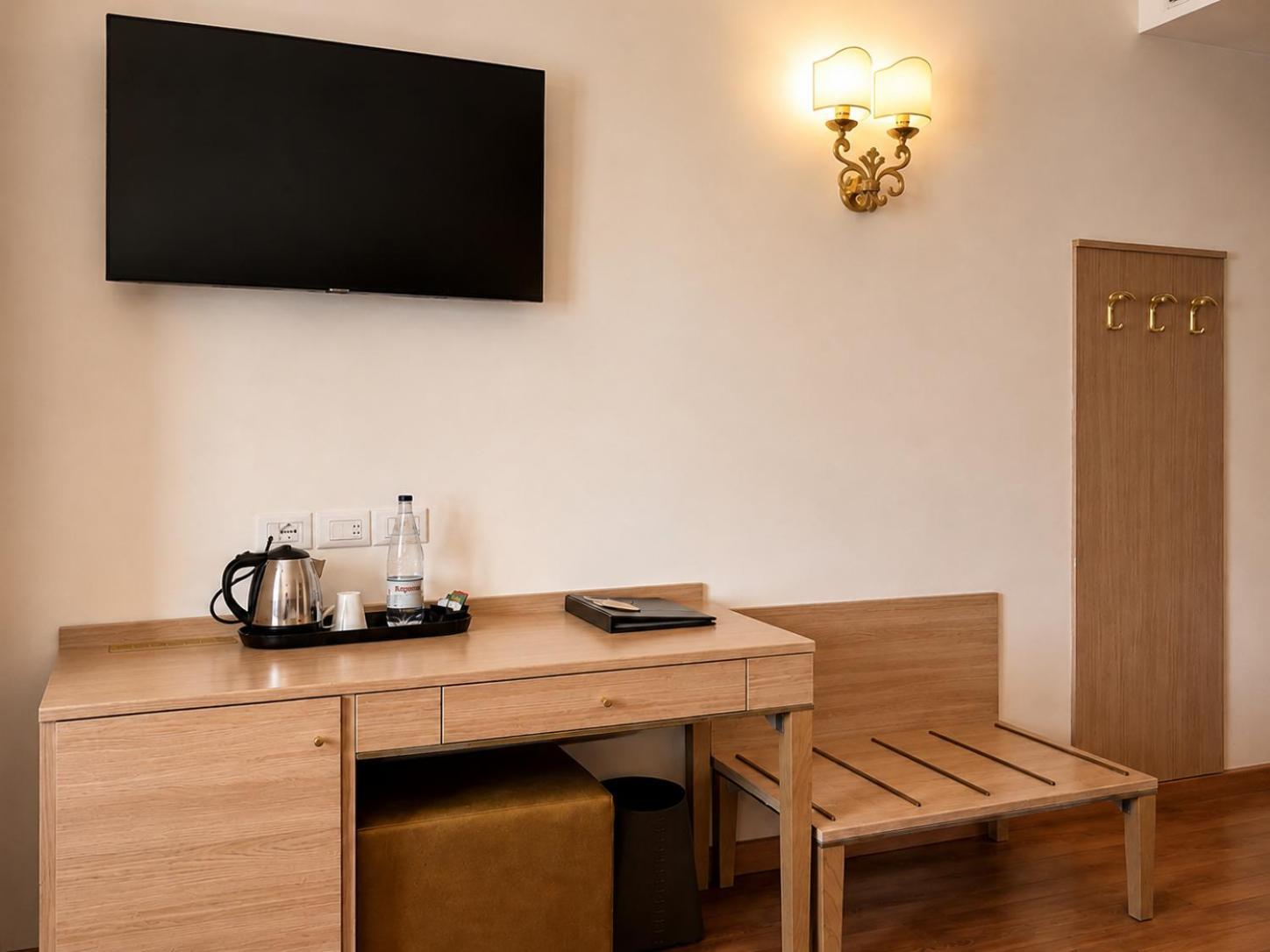Standard Double or Twin Room Internal View