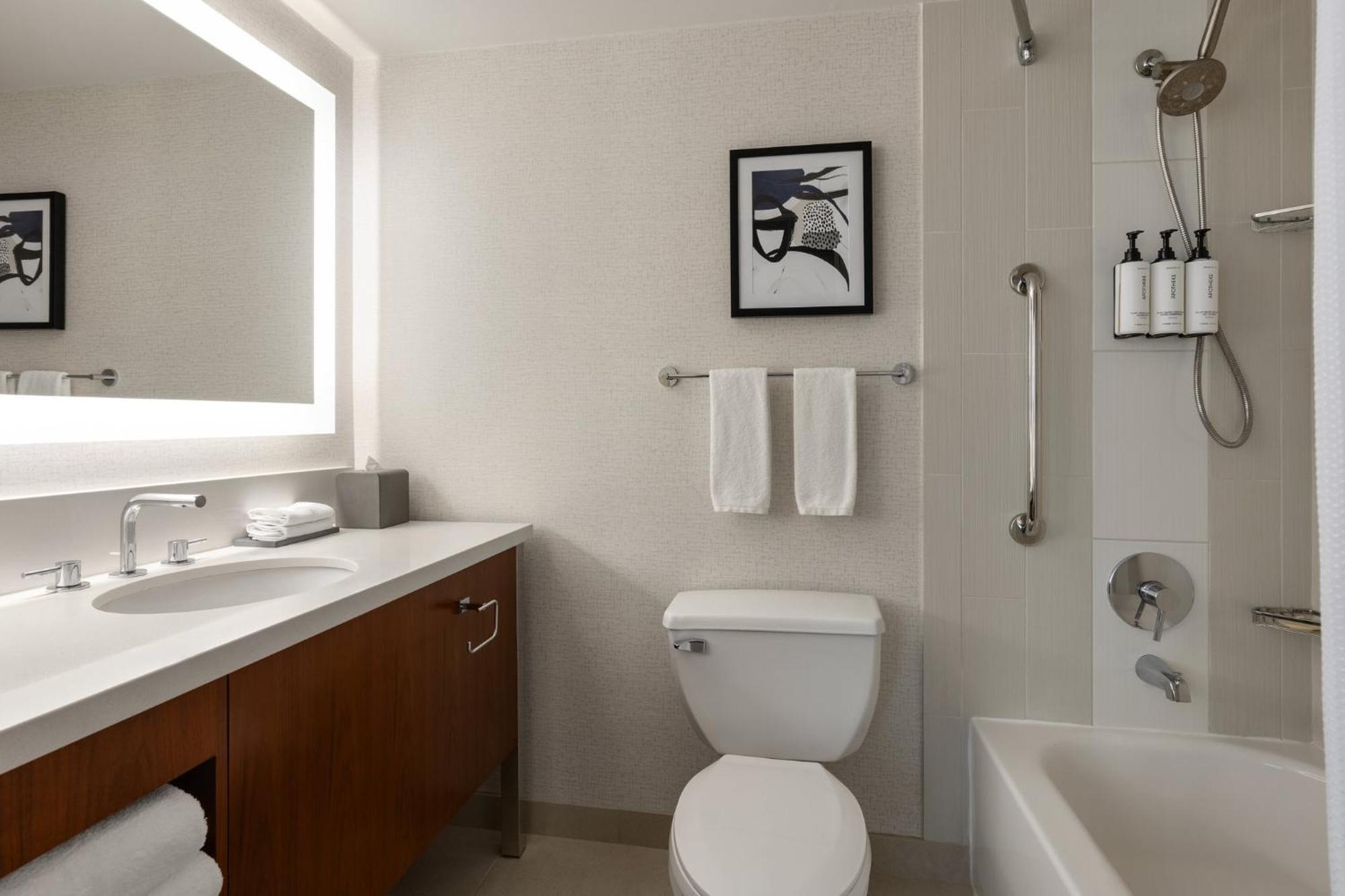 Standard King Room