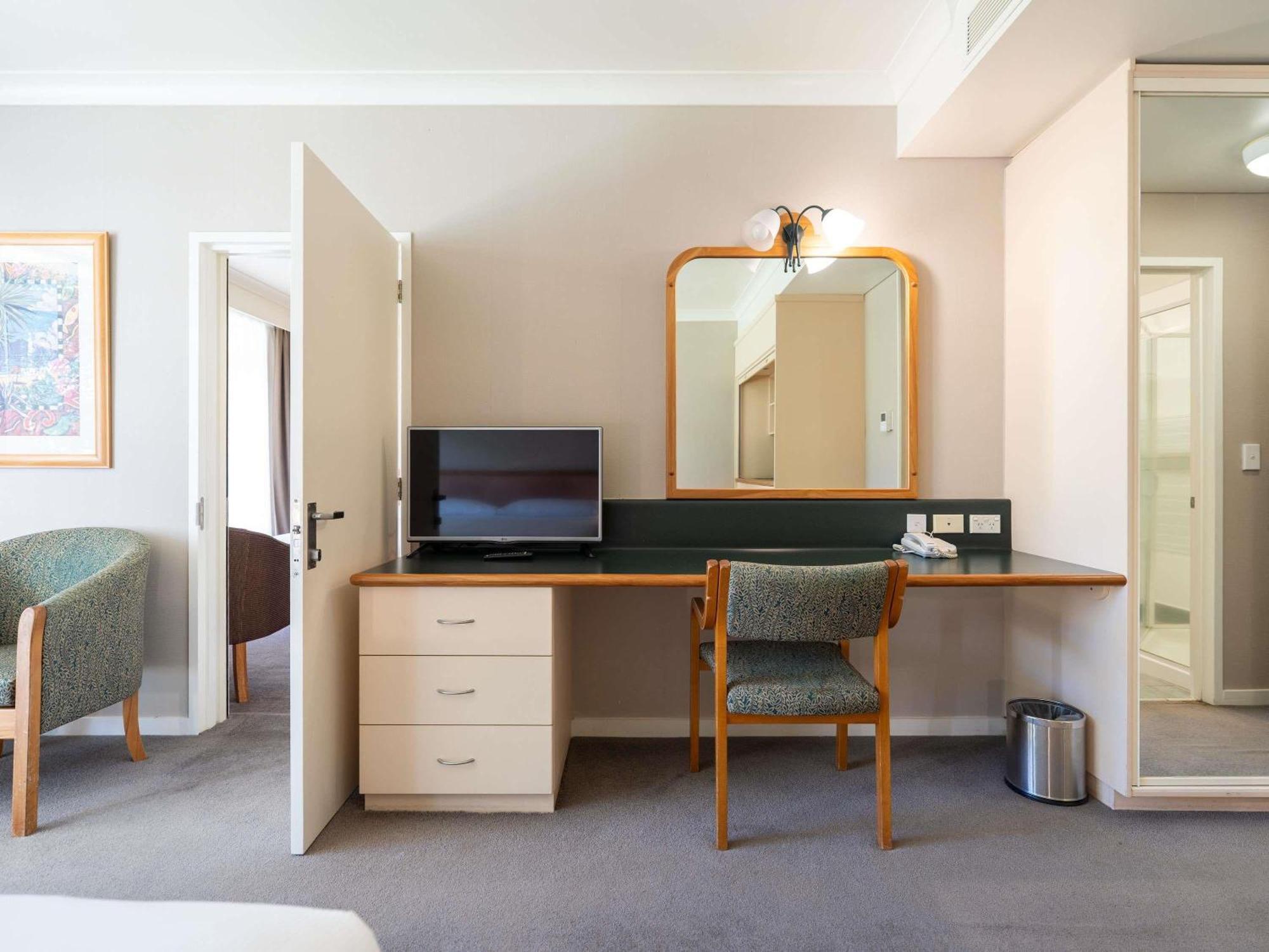 Tauhara Superior Room One King Bed