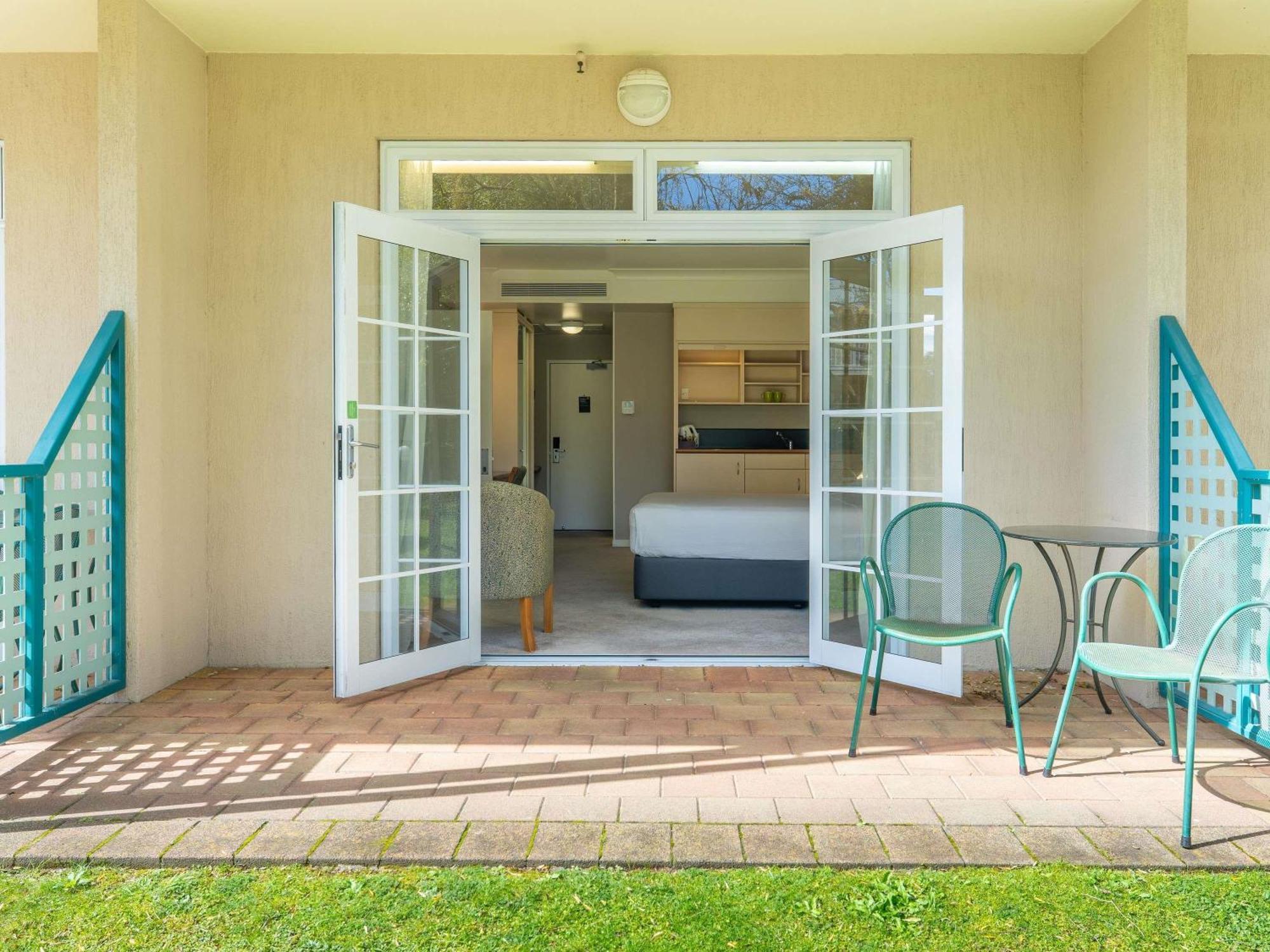Tauhara Superior Room One King Bed