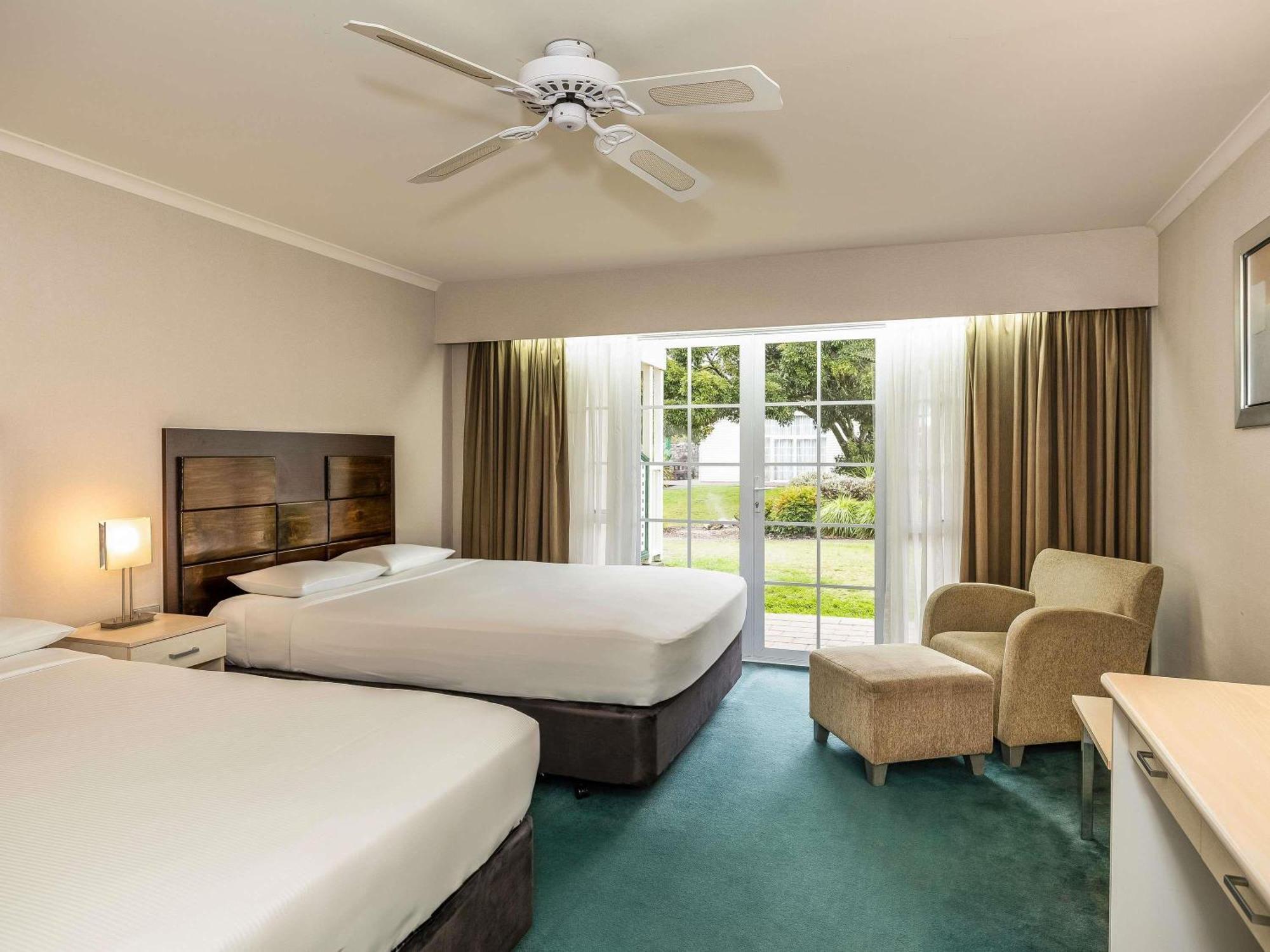 Huka Standard Room Two Double Beds