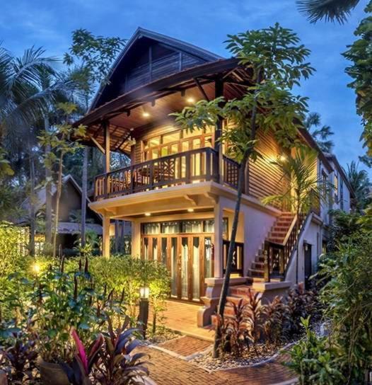 Gold Forest Upstairs Room Near Pool View