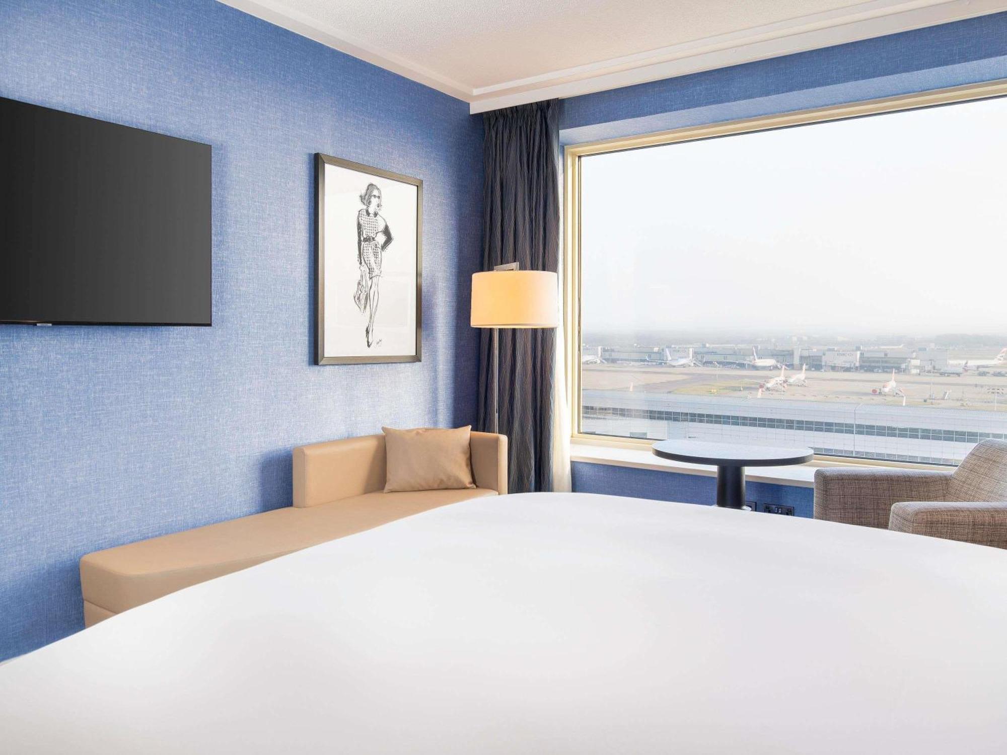 Luxury Queen Room