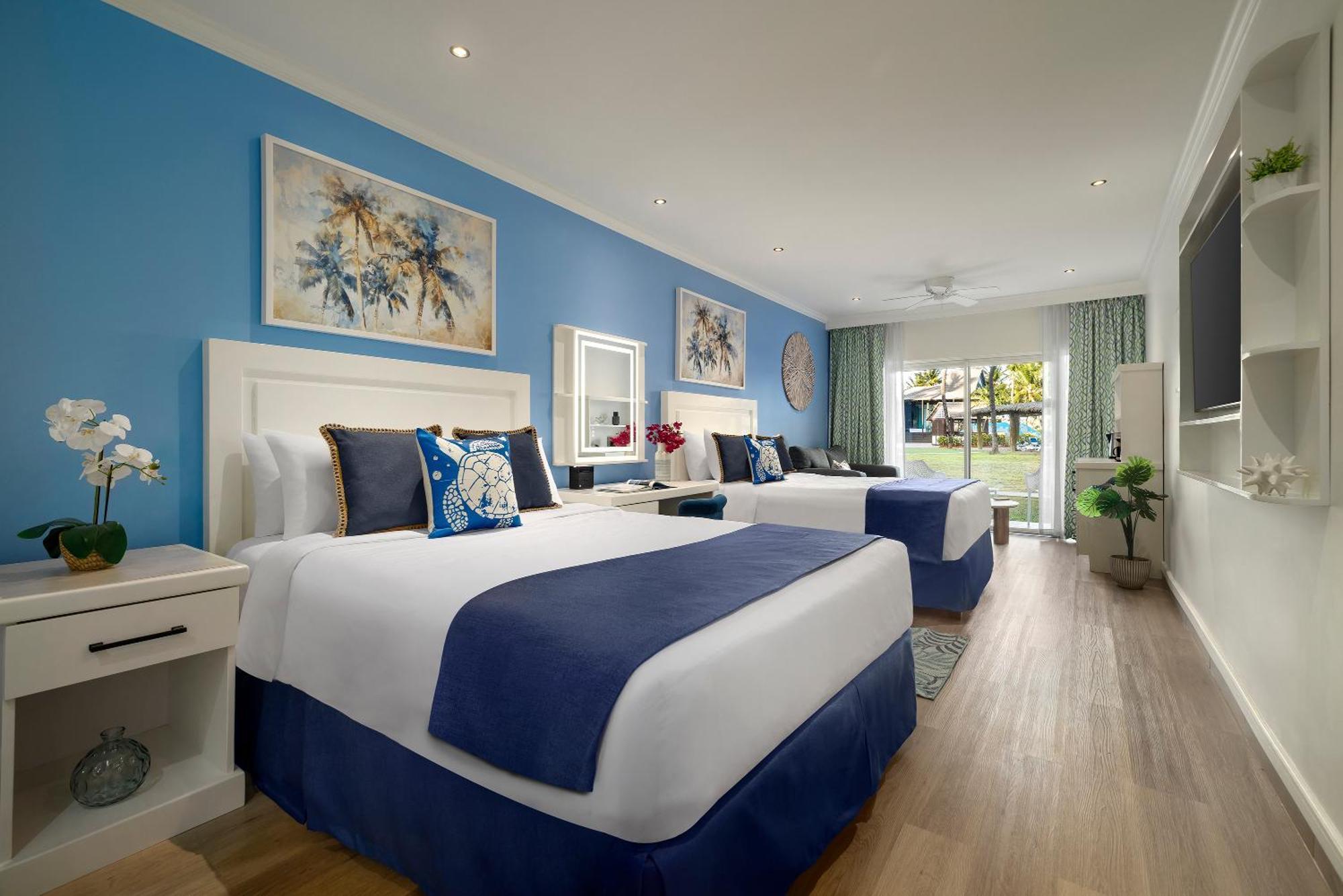 Splash Junior Suite Tropical View Family Friendly