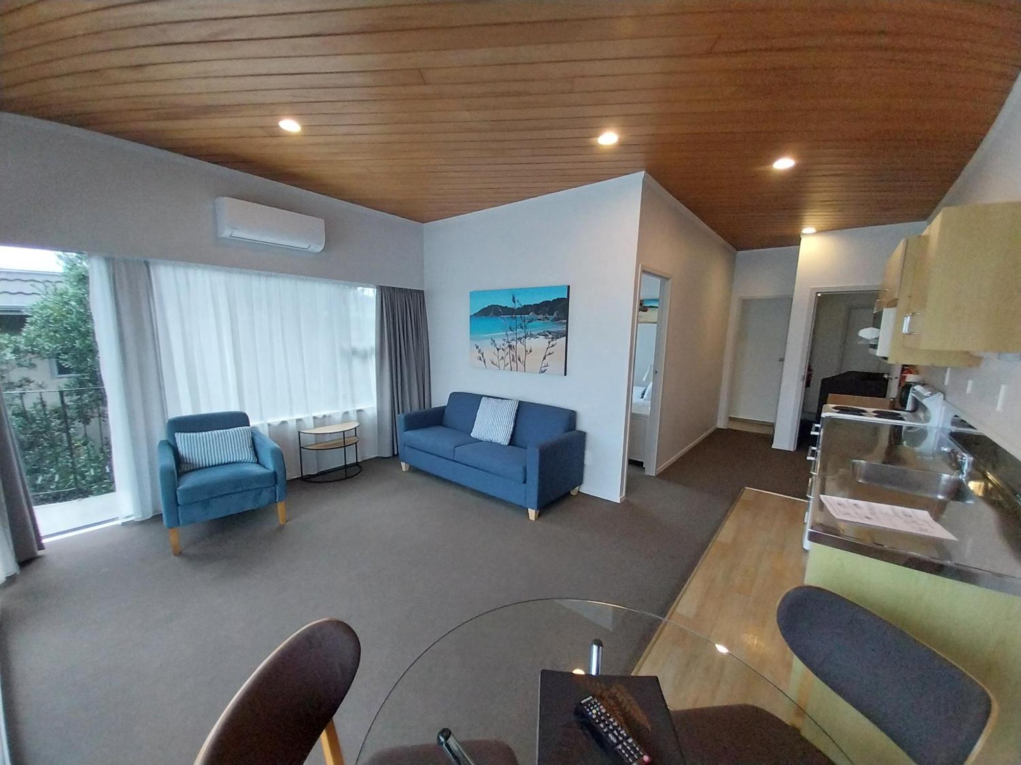 One-Bedroom Apartment Sea View first floor
