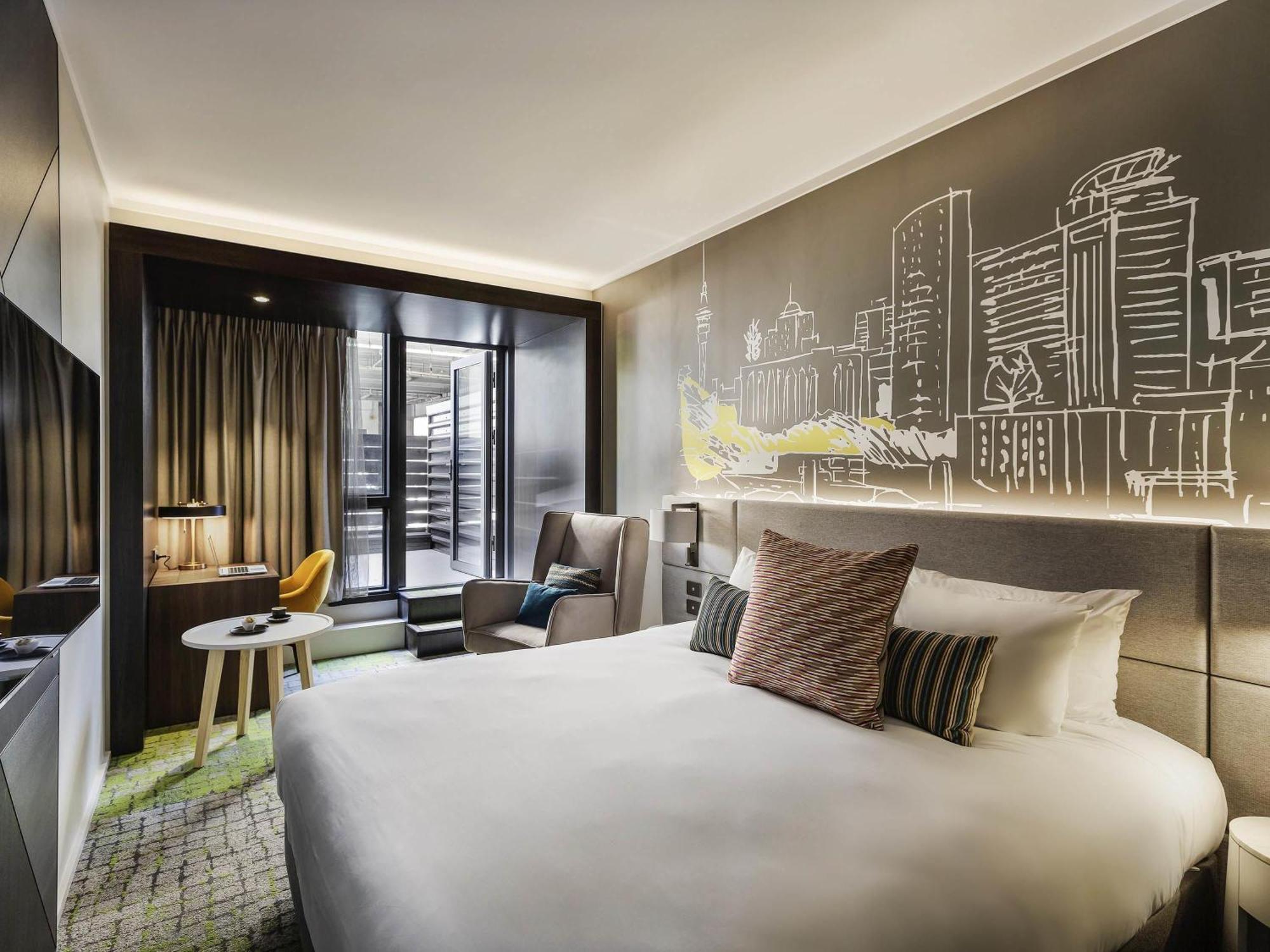 Superior King Room
