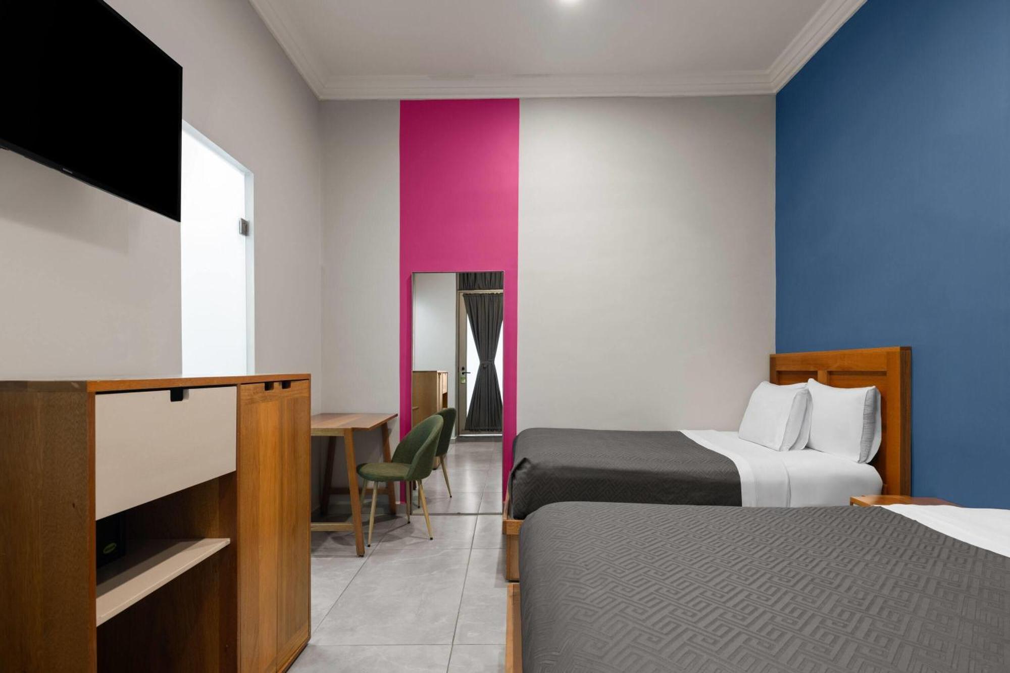 Family Suite Two Double Beds Non-Smoking