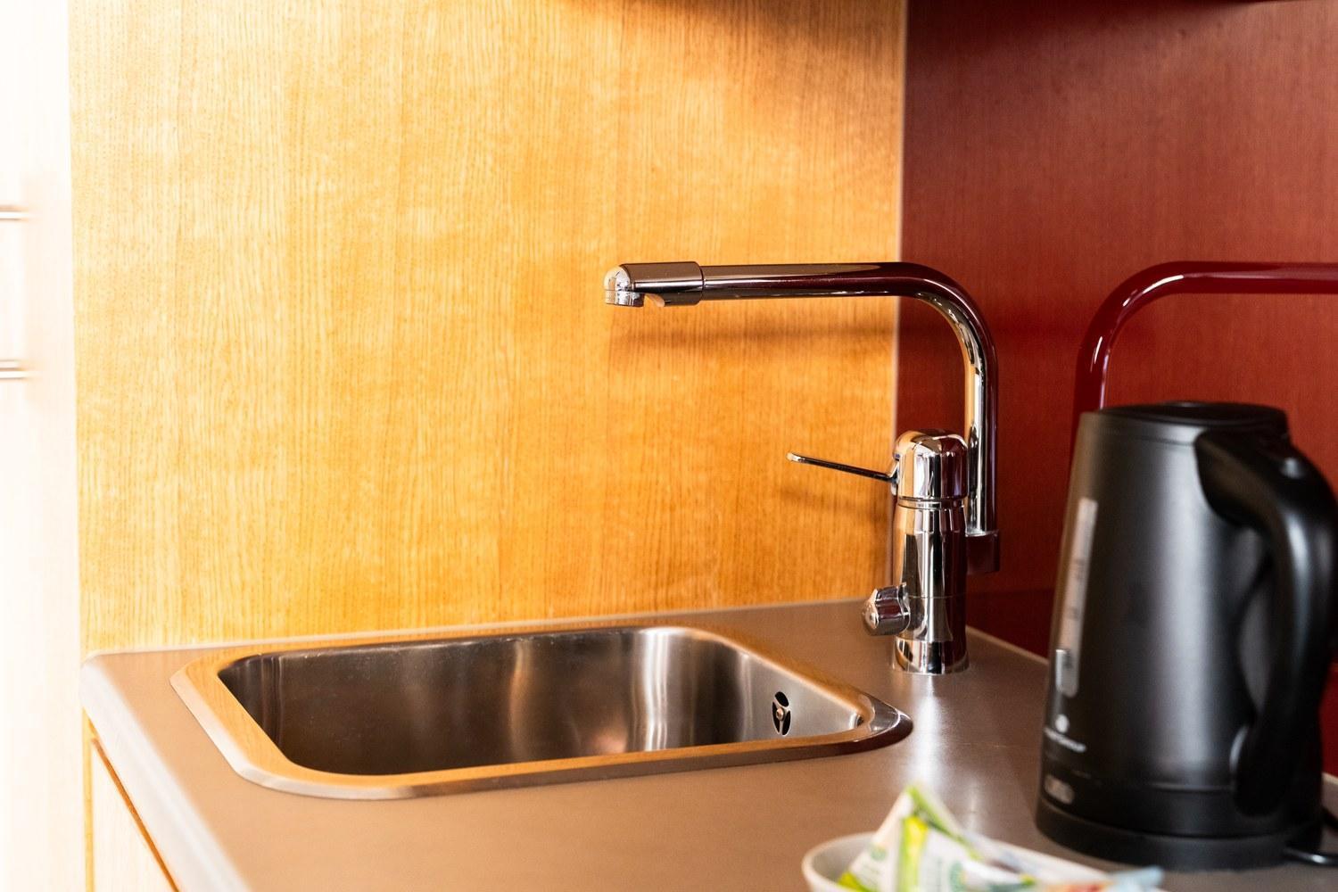 Standard Double Kitchenette