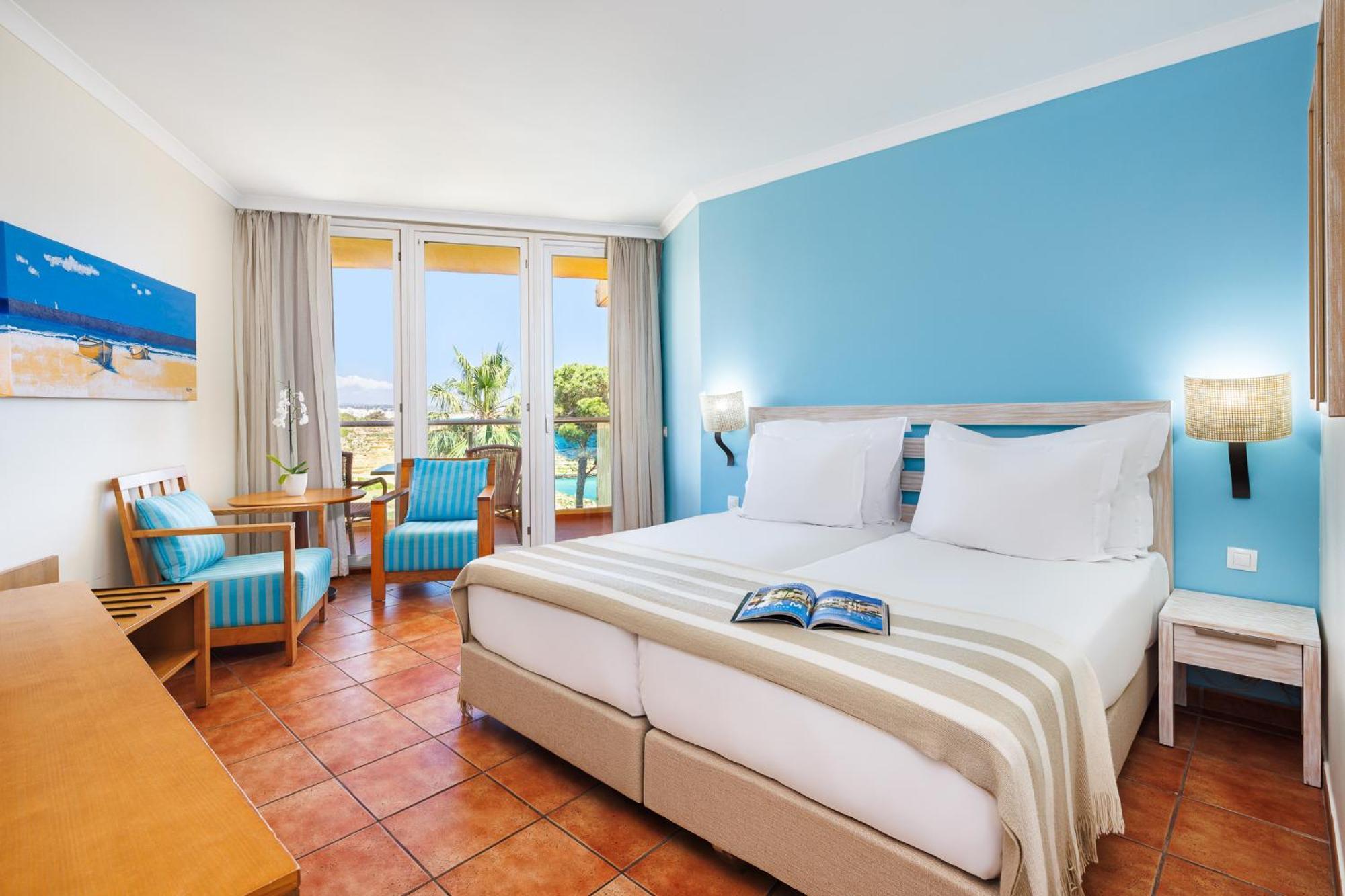 Deluxe Double Room with Extra Bed Side Sea View