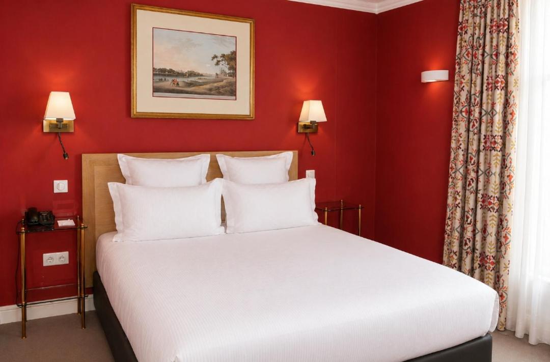 Superior Double Room Terrace Eiffel Tower View