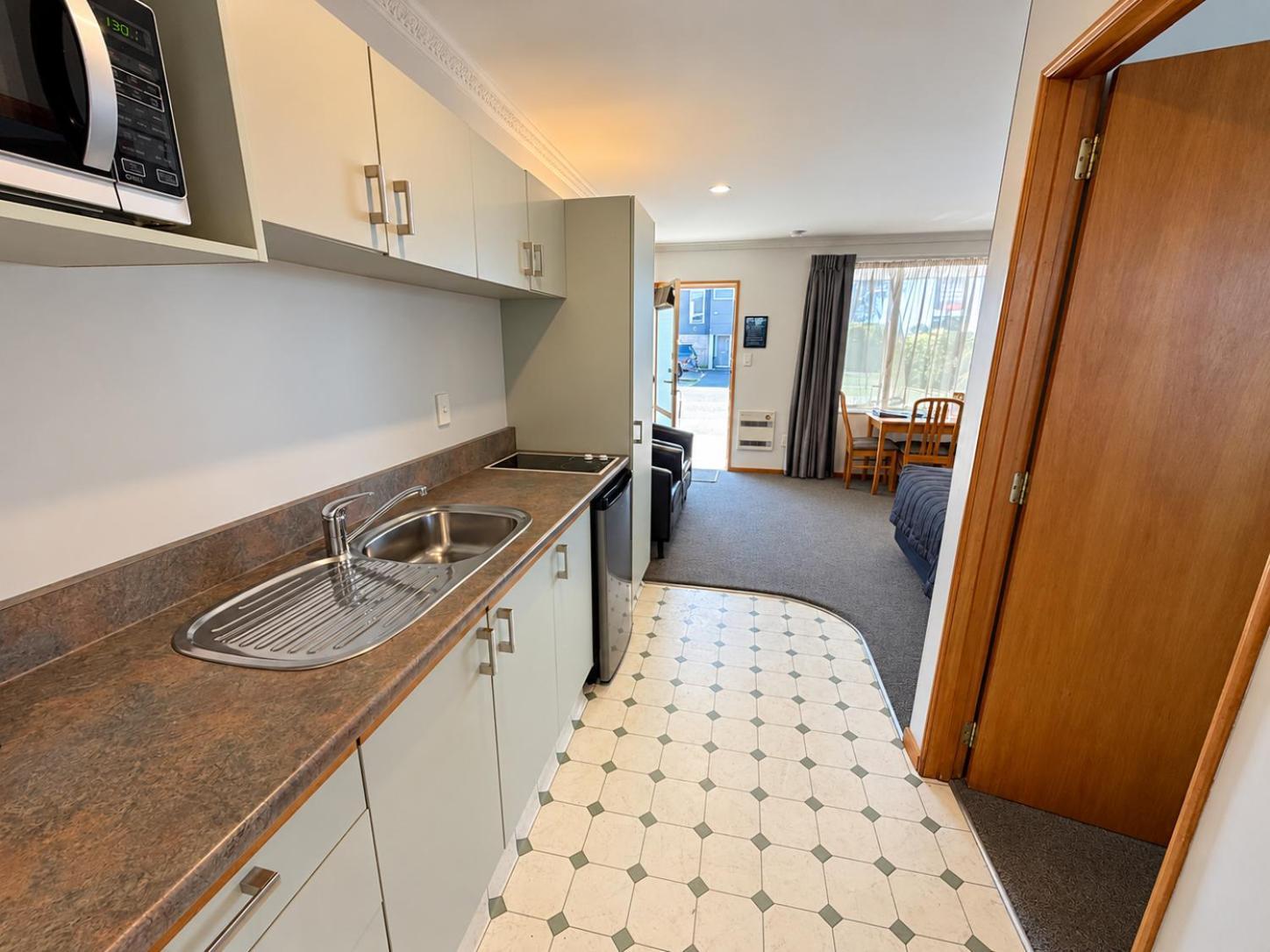 One-Bedroom Apartment Spa Bath