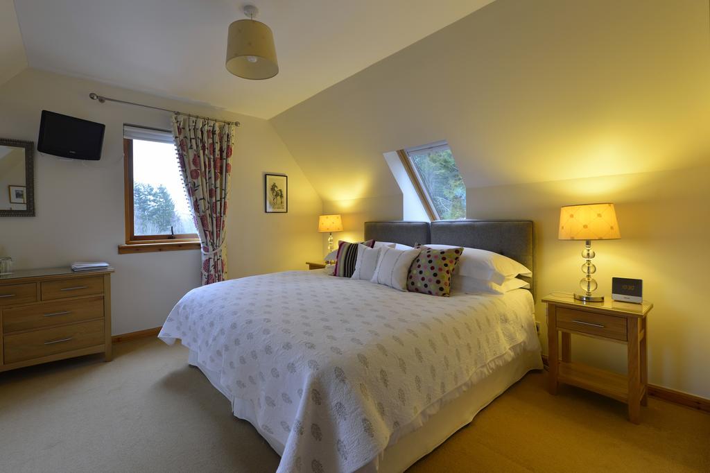 Deluxe Double or Twin Room with Mountain View