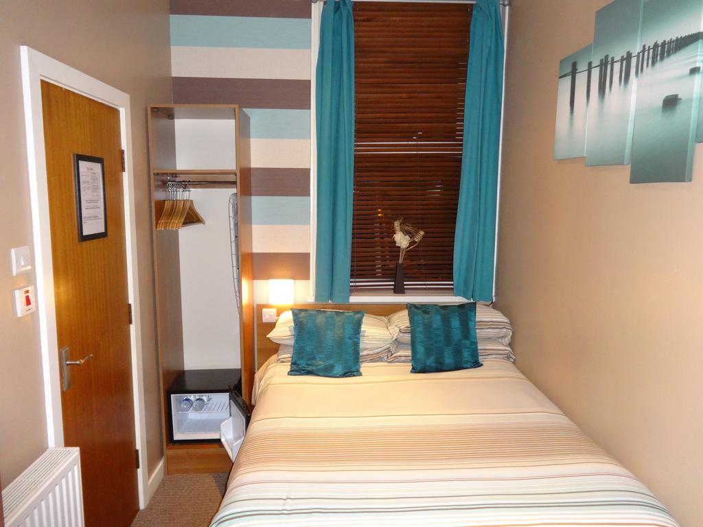 Single Room,1068181396:JPEG