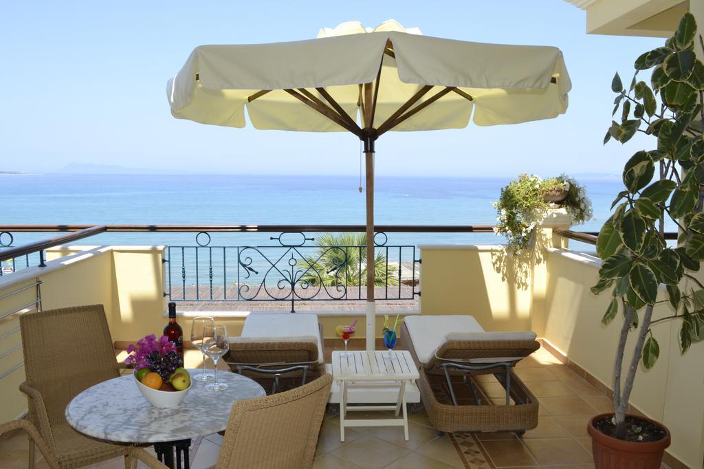 Superior Family Studio-Panoramic Sea View (2 Adults + 2 Children)