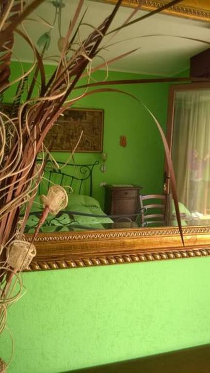 Double Room,318311033:JPEG