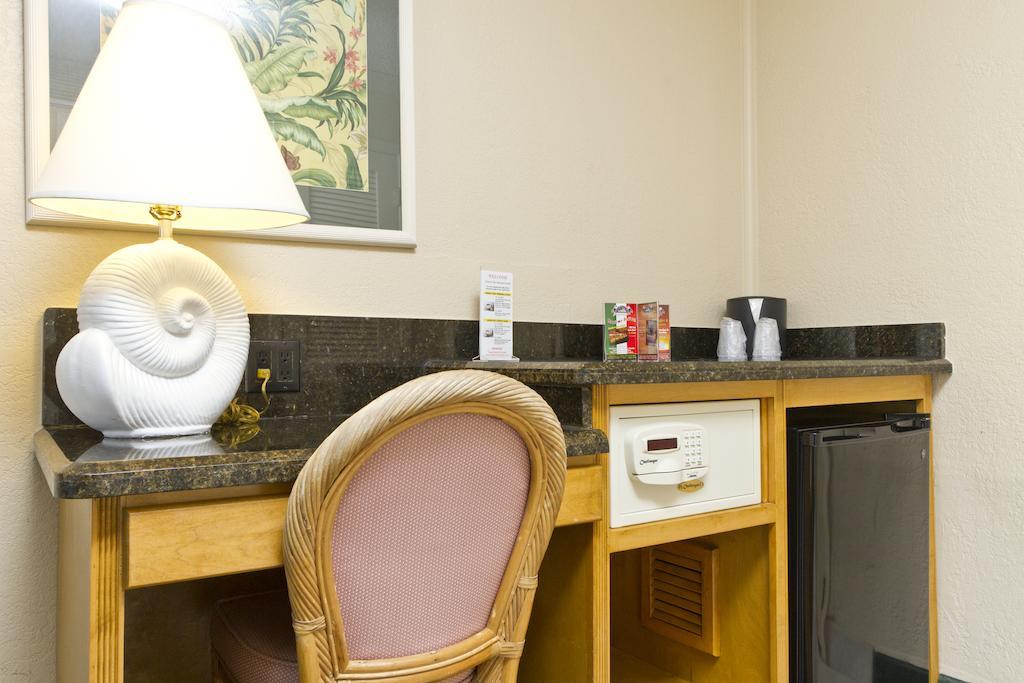 King Room with Partial Beach View