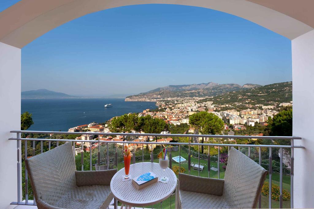 Deluxe Double or Twin Room Sea View,239530133:JPEG