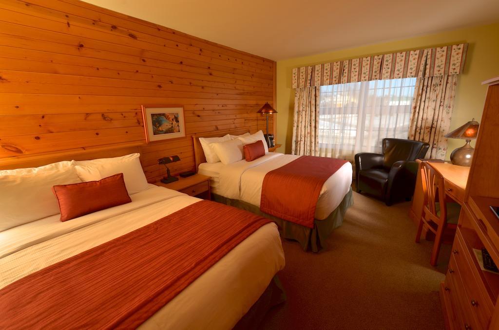 Chambre Double Standard avec 2 Lits Doubles