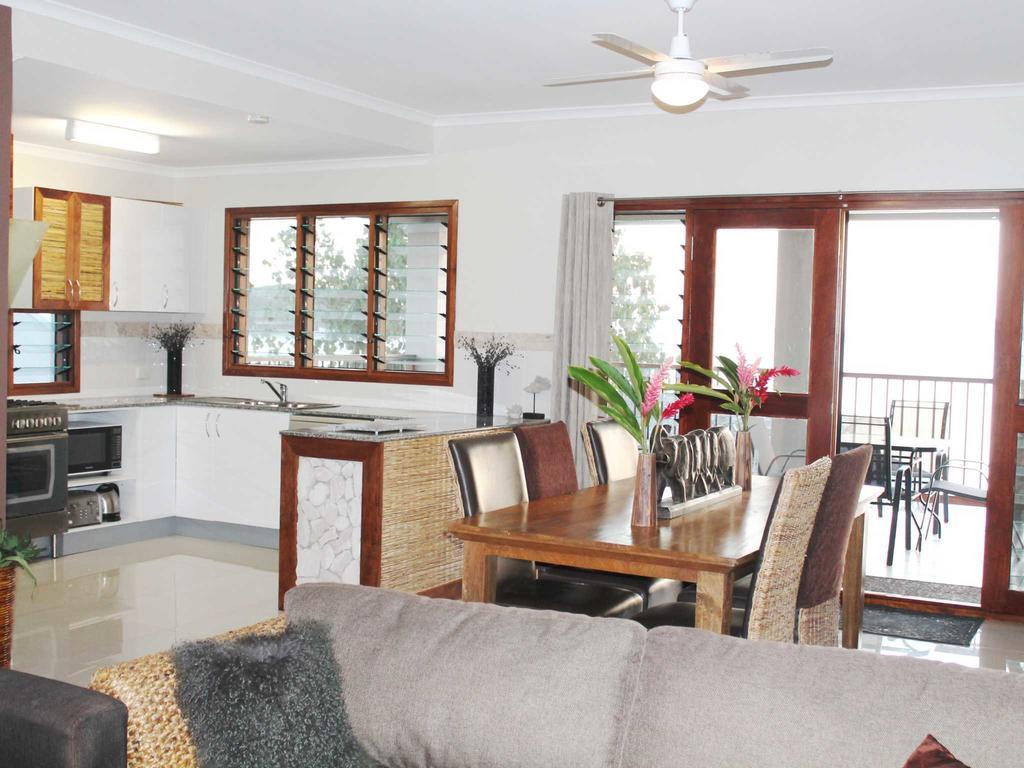 Beachfront Four-Bedroom Apartment - Penthouse