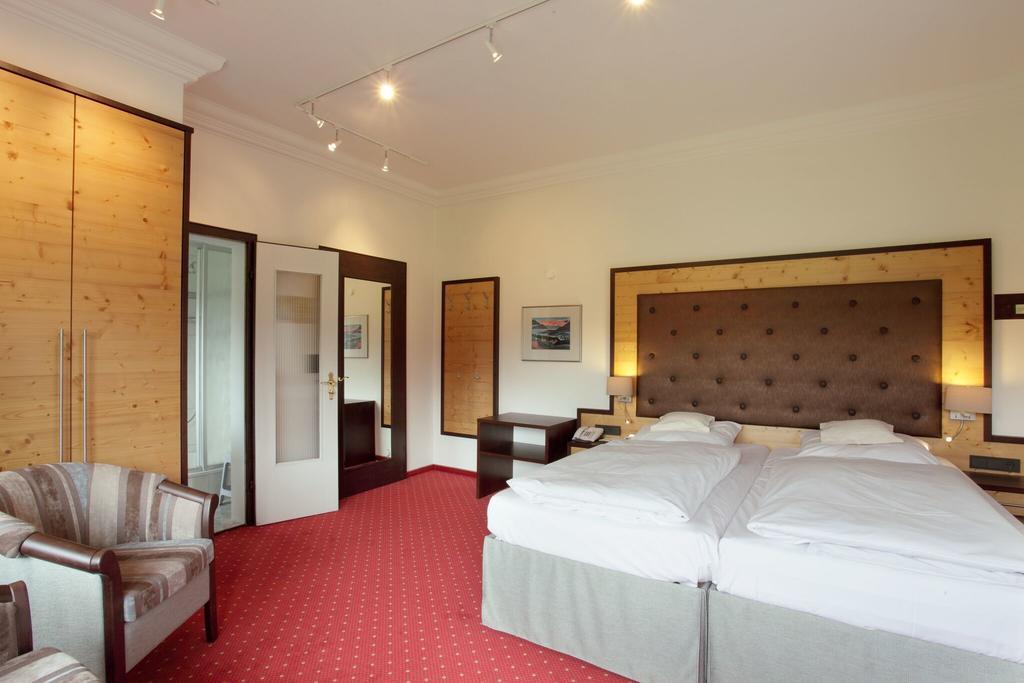 Standard Double Room South Balcony,253976937:JPEG