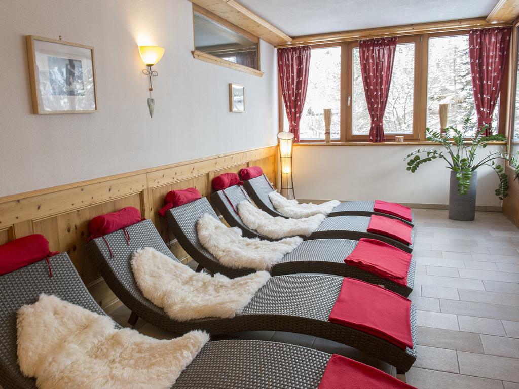 Familienzimmer (2 Erwachsene + 2 Kinder bis zu 16 Jahren)