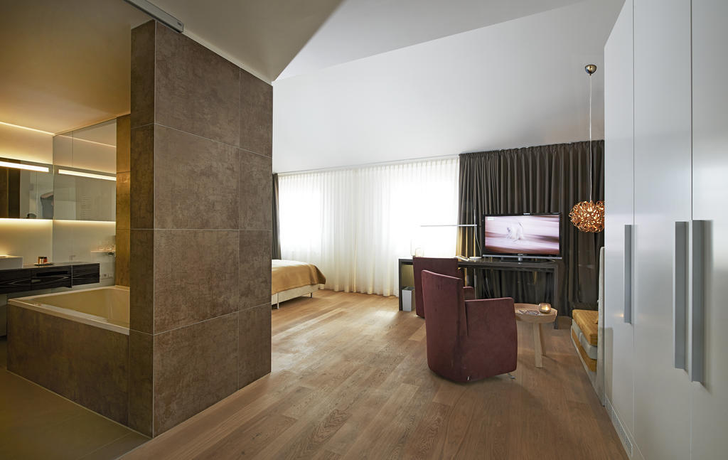 Junior Suite,258353345:JPEG