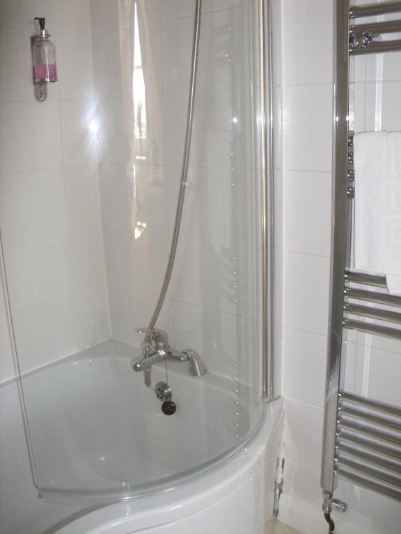 Small Double Room - Room 6