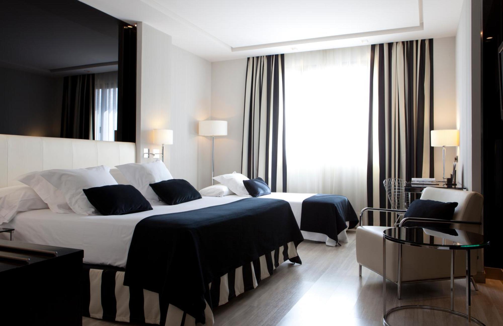 Chambre Double avec Lit d'Appoint