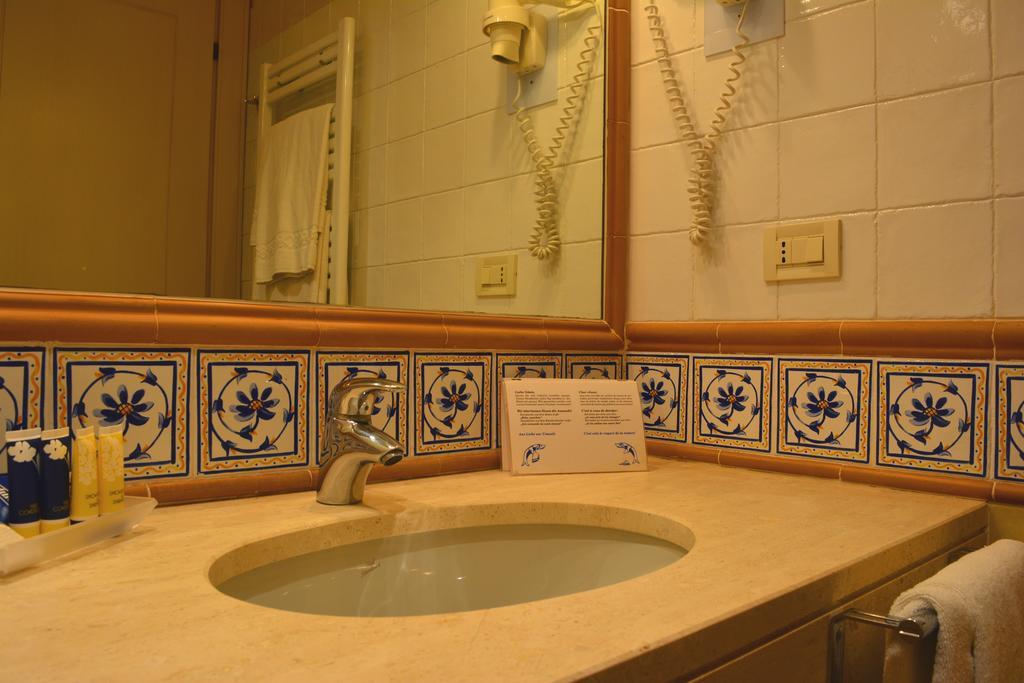 One-Bedroom Apartment,1433583013:JPEG