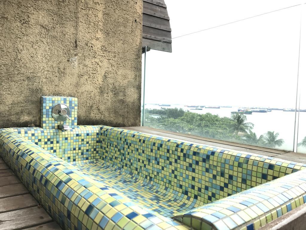 Roof Garden Suite Queen