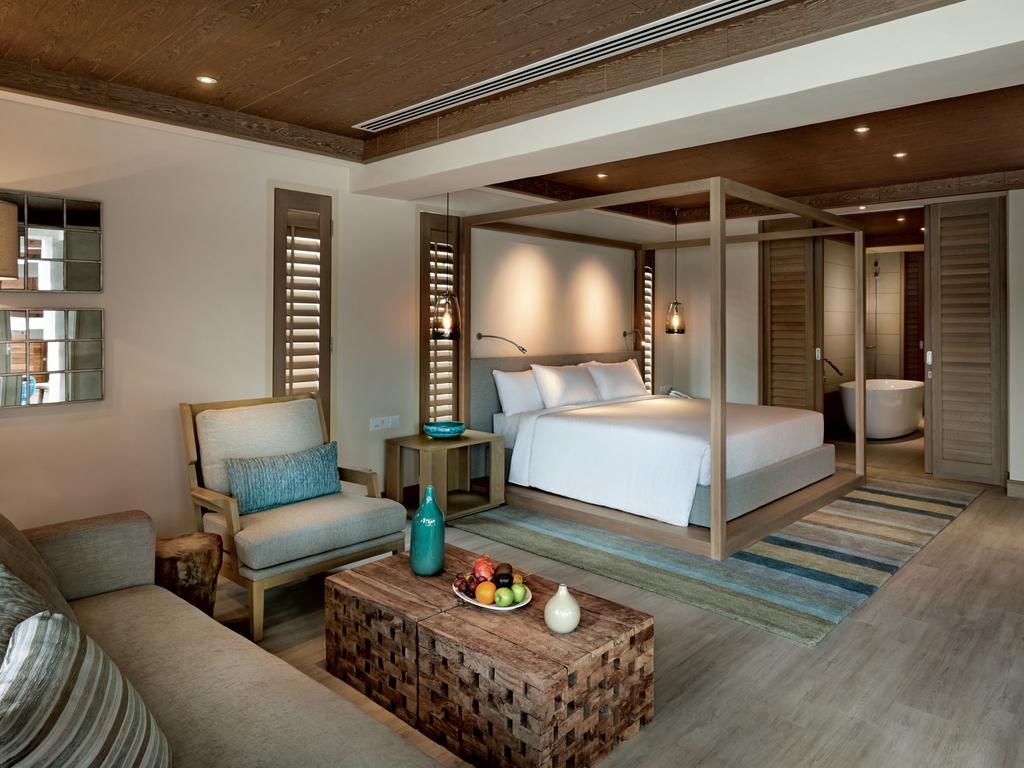Signature Suite