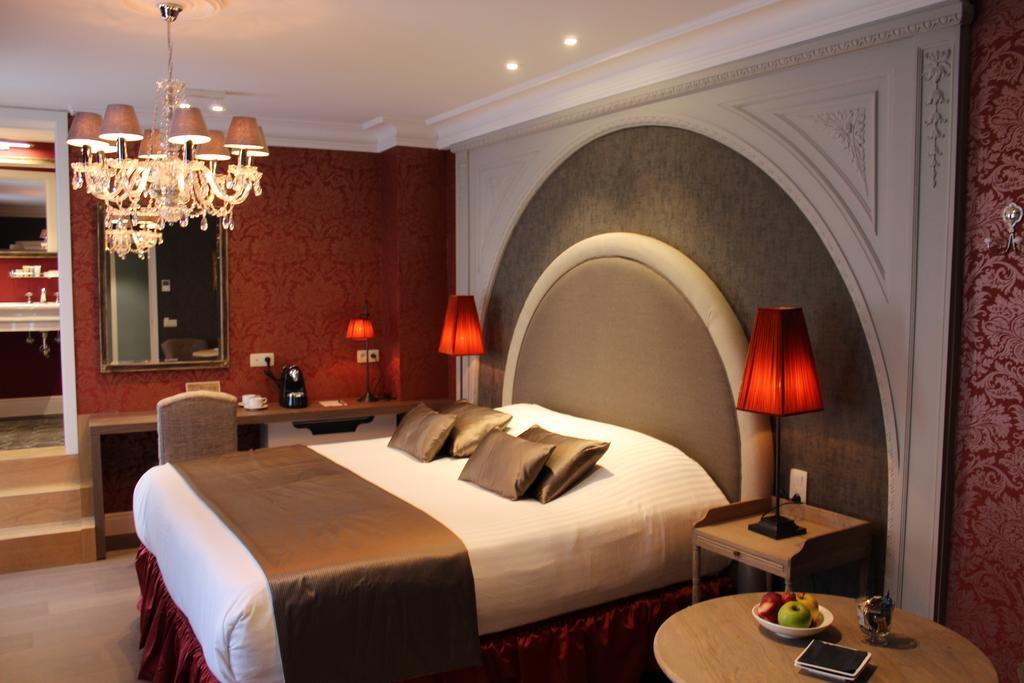 Deluxe Room,806076027:JPEG