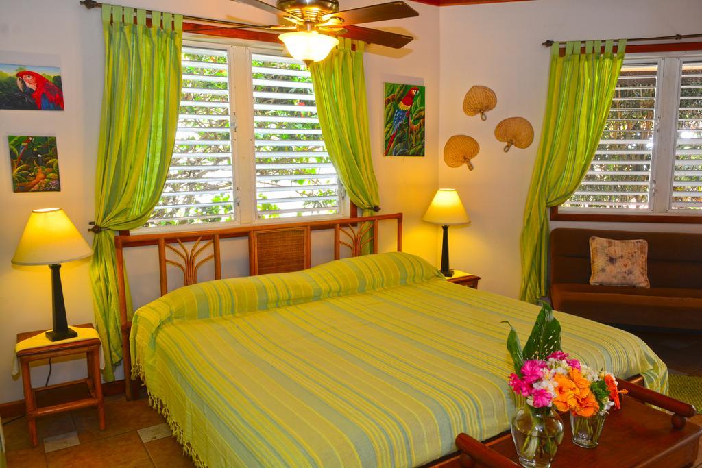 Single Room with Private Bathroom