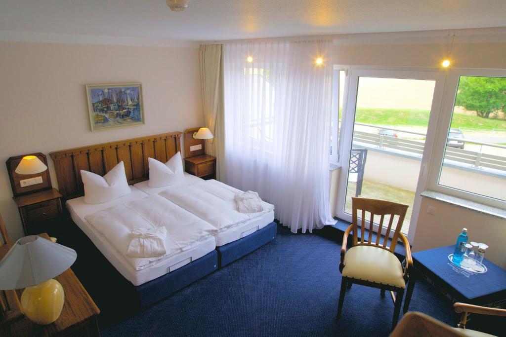 Doppelzimmer mit Balkon