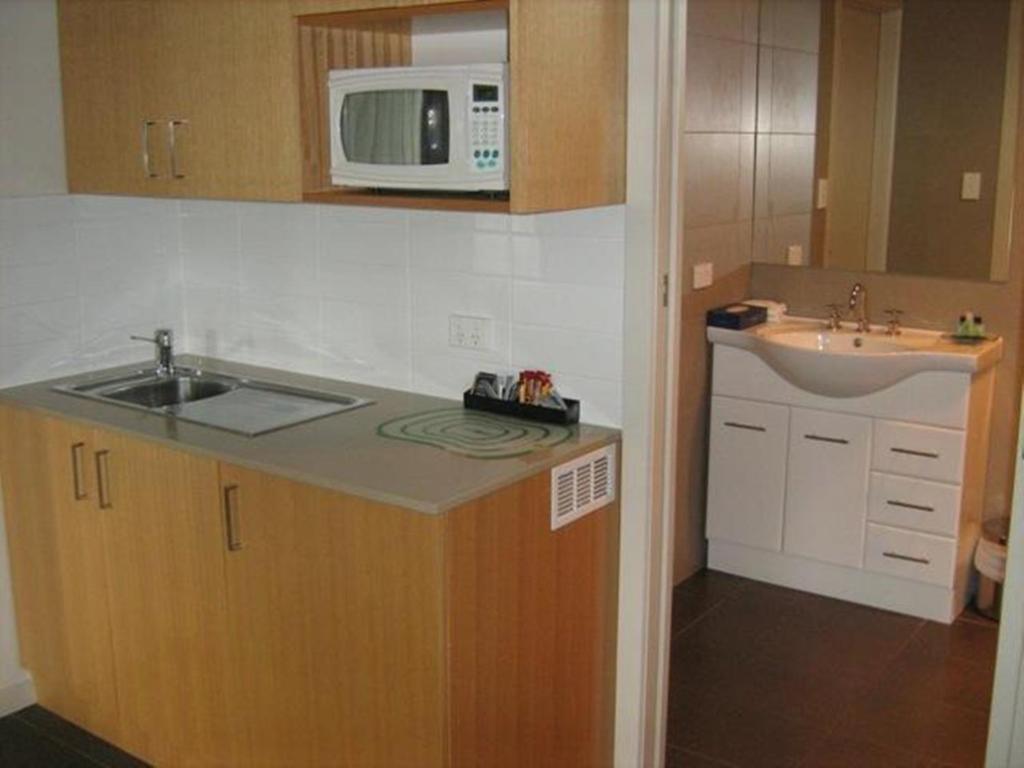 Luxury One-Bedroom Apartment with Spa Bath