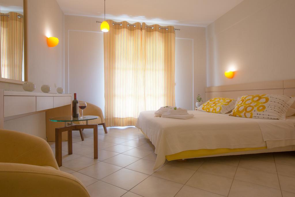 Chambre Double avec Vue Panoramique sur les Météores
