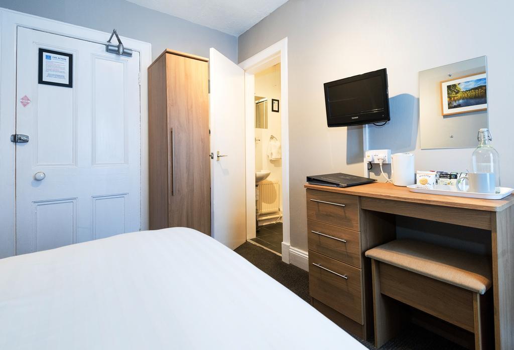 Small Single Room