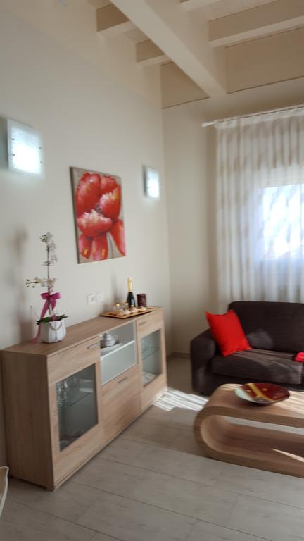 Penthouse Apartment,386983825:JPEG